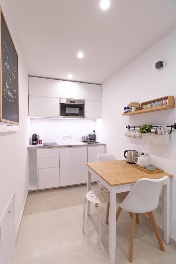 Boutique Sky City Apt. With Balcony / Top Spot Vienna Exterior photo